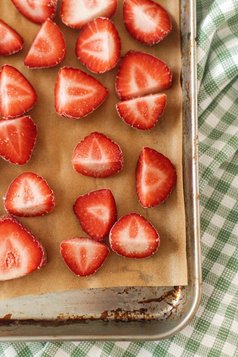 How to Freeze Strawberries